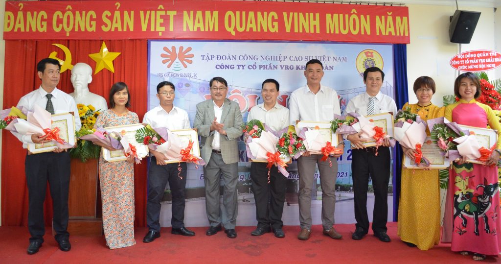 The teams received certificates of merit from VRG