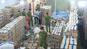 fake gloves captured